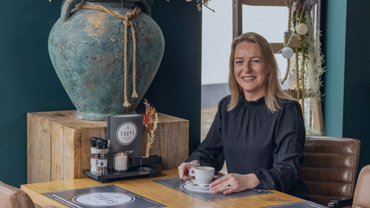 HOMiES StartUp Story Dining Deco