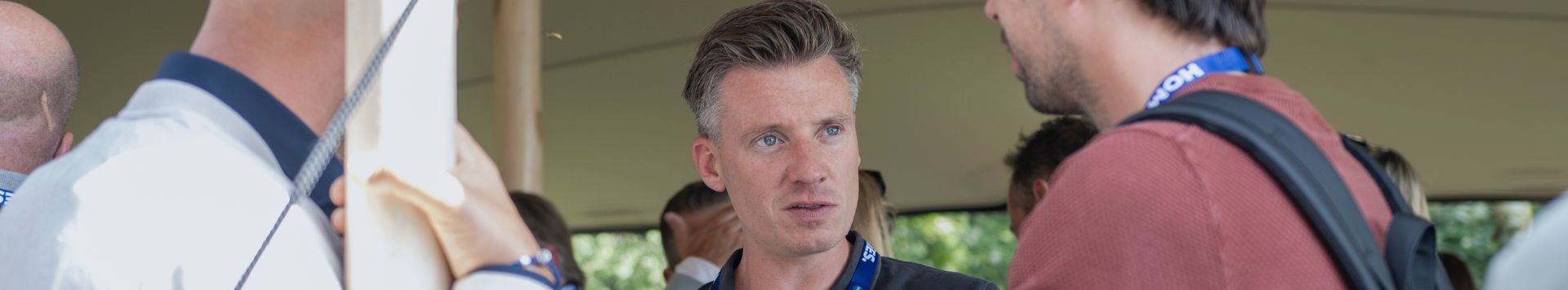 Mehmet Eser - Kennisartikel Header - Hoe je online zichtbaarheid bij groothandels omzet in online groei