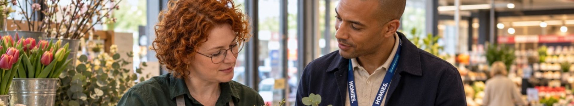 HOMiES Insights - DekaMarkt - Vers vakmanschap bij de bloemenafdeling